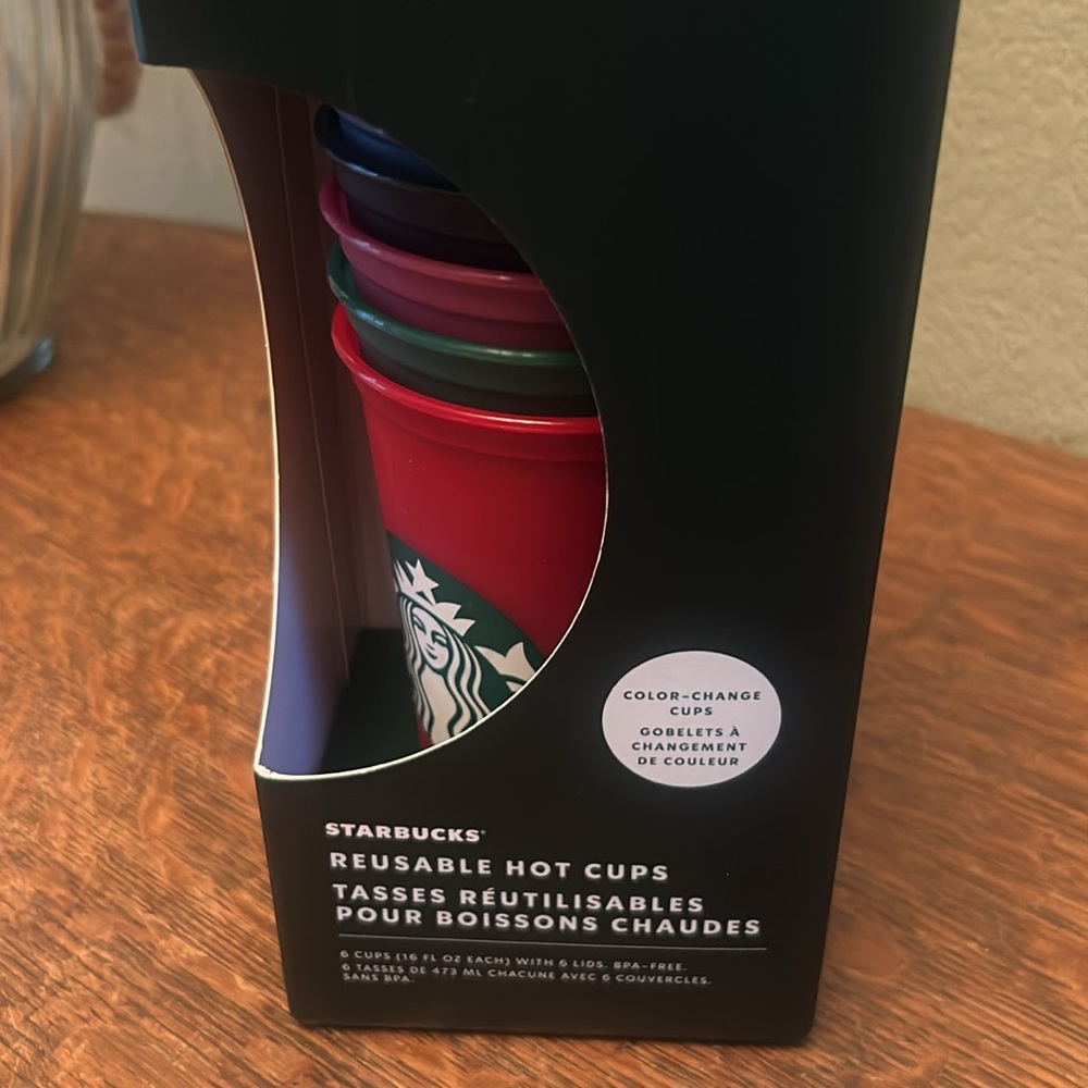 Starbucks Holiday 2021 Reusable Color Changing Hot Cups - Picture 3 of 6